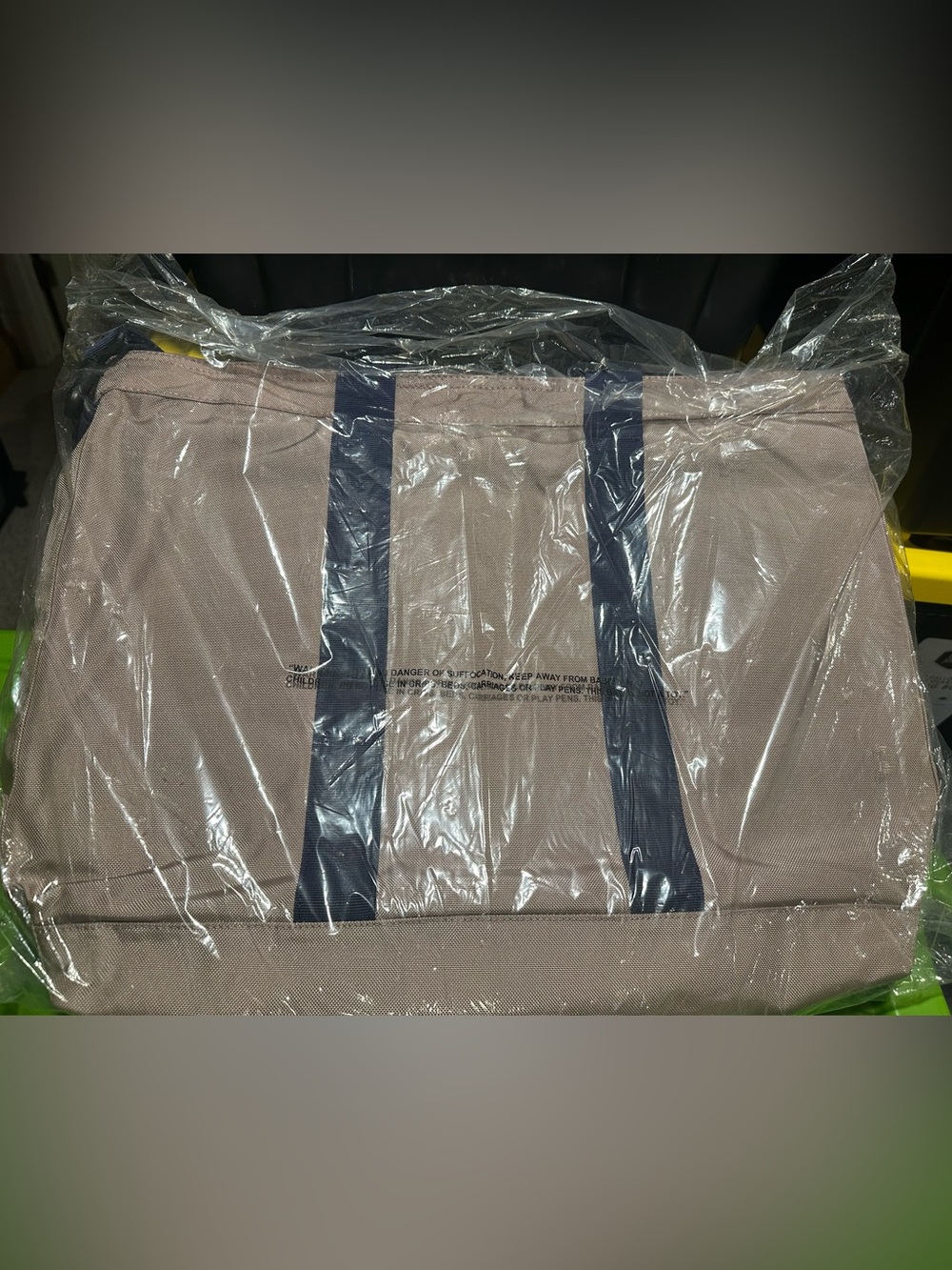 Duluth Trading Co Taupe Nylon Open Top Tote - Picture 4 of 4